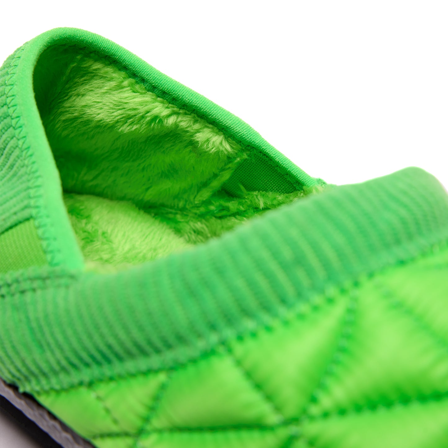 CRICLE CAGE SLIPON
