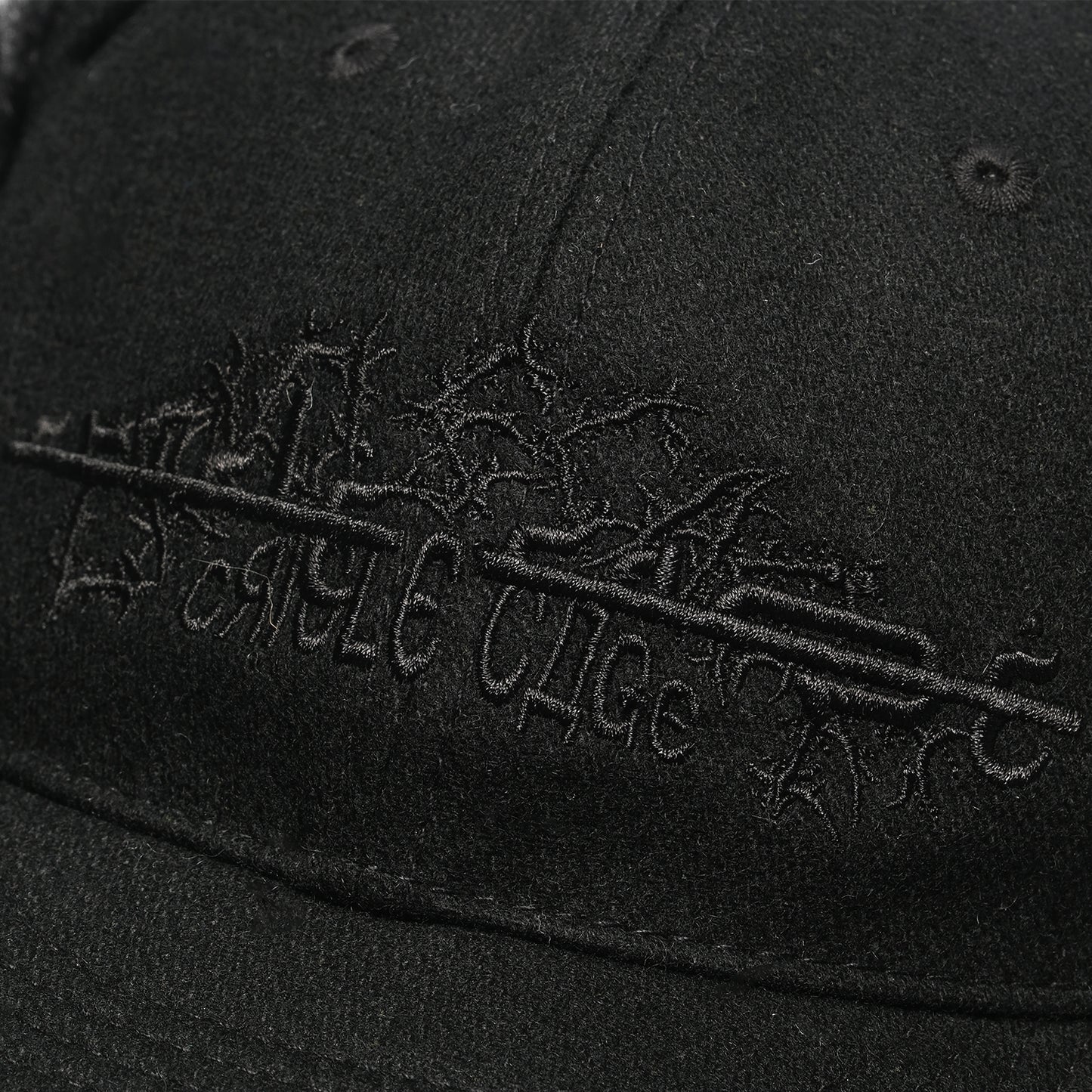 HOUNDSTOOTH EARFLAP CAP